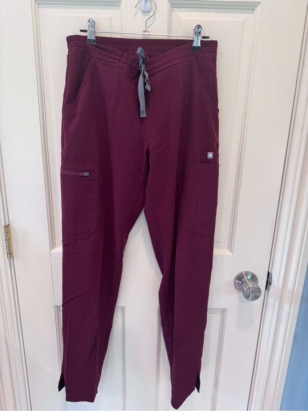 Women’s FIGS Straight Leg Scrub Pants - Burgundy